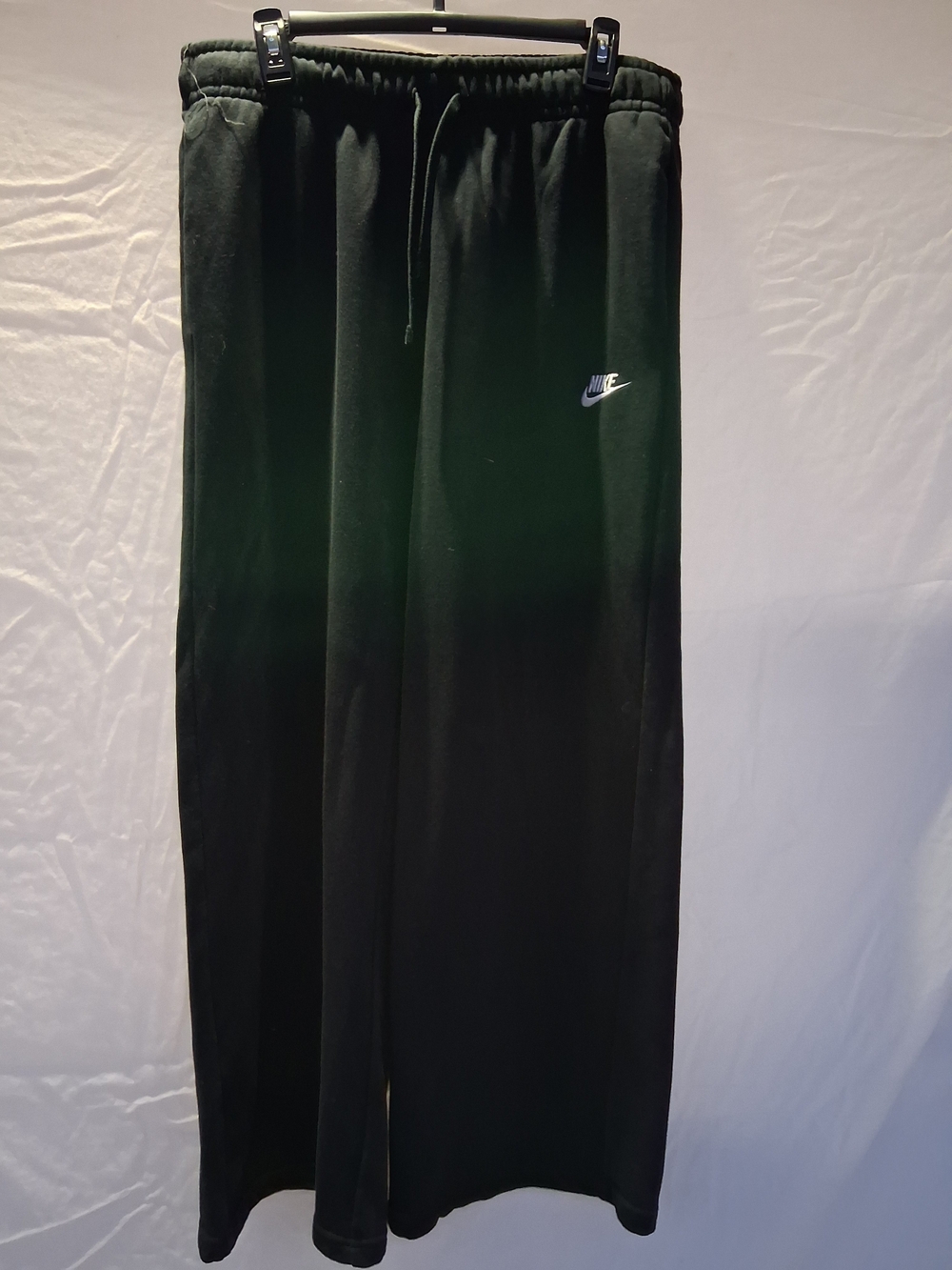 Nike Womens Black Jogger-Style Sweatpants with White Swoosh